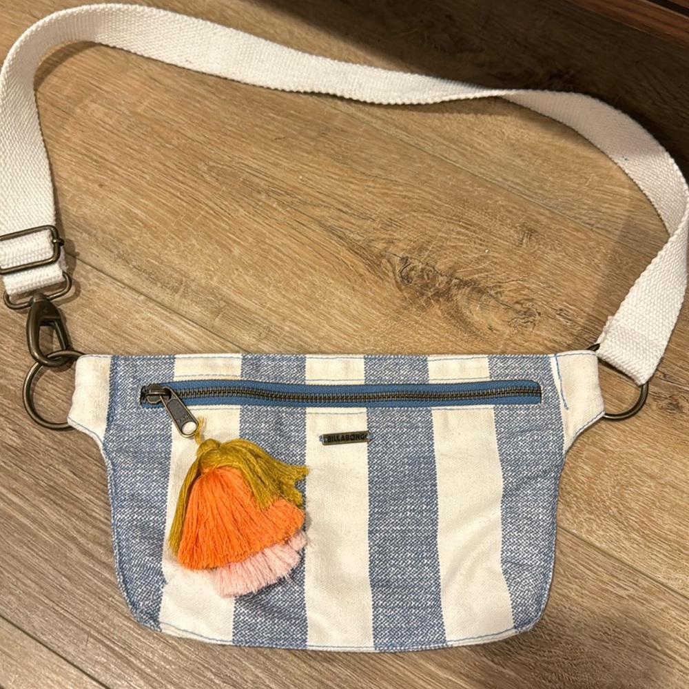 Billabong satchel/fannypack/crossbody
